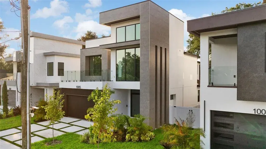 Property for sale at 1005 W BRADDOCK STREET, TAMPA, FL, 33603