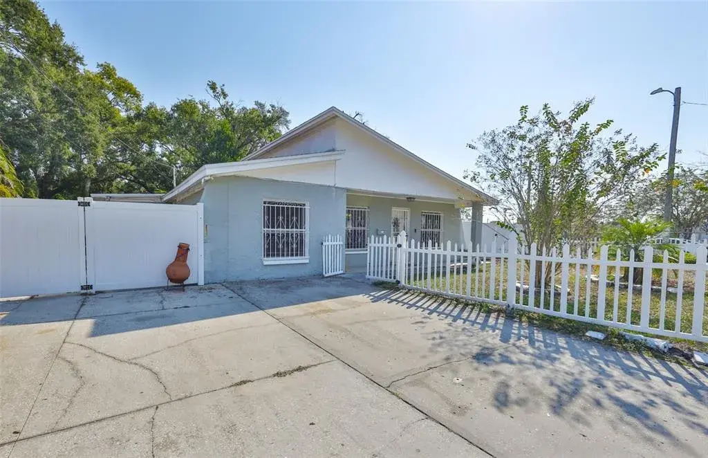 Property for sale at 3901 N CLEARFIELD AVENUE, TAMPA, FL, 33603