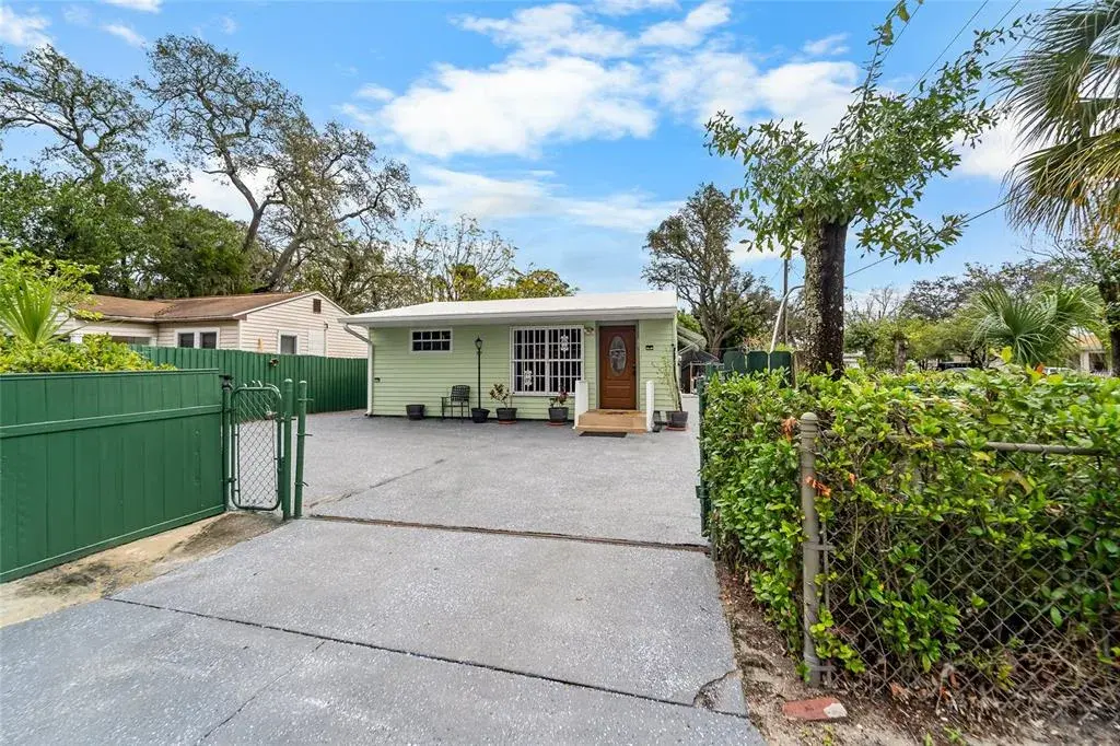Property for sale at 10001 N ARDEN AVENUE, TAMPA, FL, 33612