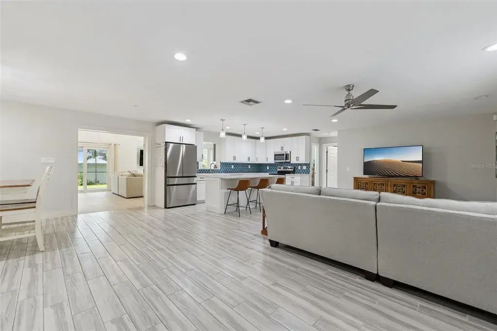 Property for sale at 302 W COMANCHE AVENUE, TAMPA, FL, 33604