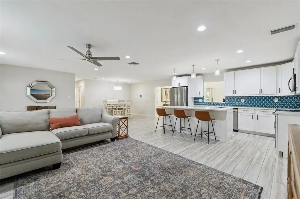 Property for sale at 302 W COMANCHE AVENUE, TAMPA, FL, 33604