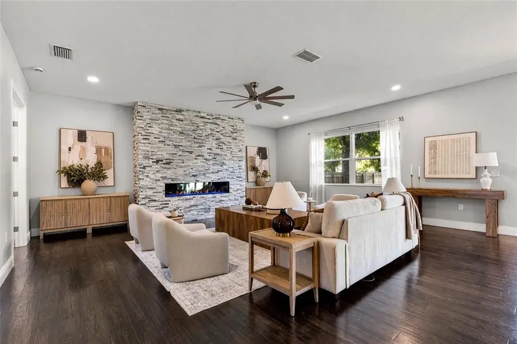 Property for sale at 3709 W DALE AVENUE, TAMPA, FL, 33609