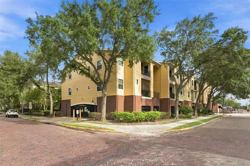 Property for sale at 2010 E PALM AVENUE UNIT 14320, TAMPA, FL, 33605