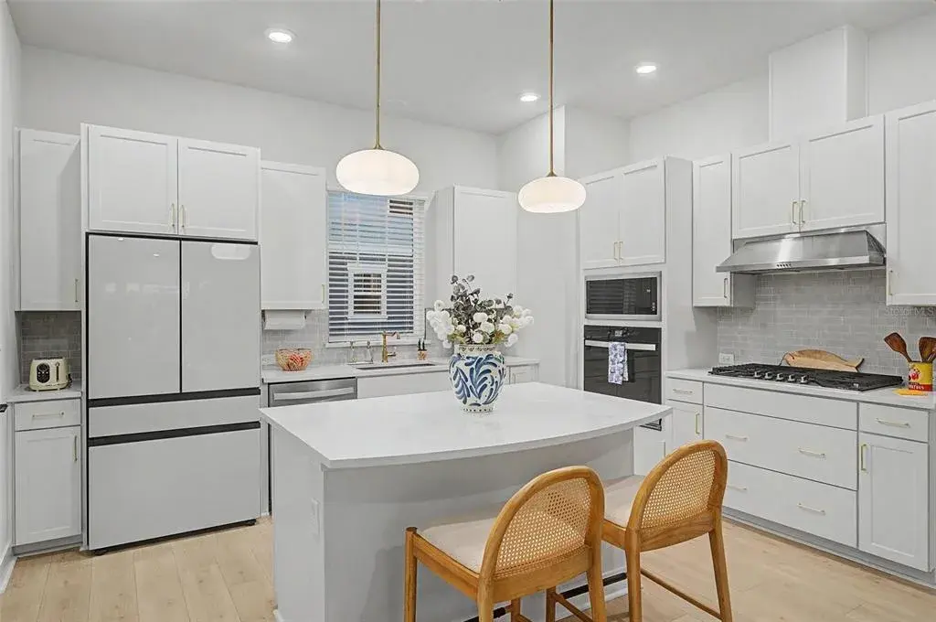 Property for sale at 6605 N NEBRASKA AVENUE UNIT 28, TAMPA, FL, 33604