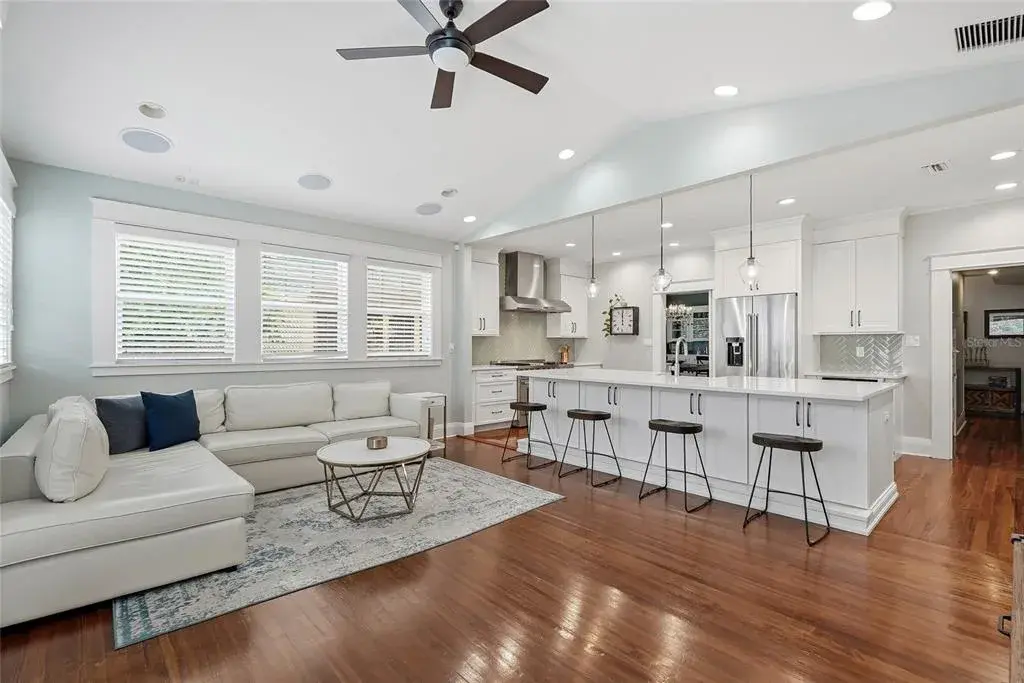 Property for sale at 1706 W JETTON AVENUE, TAMPA, FL, 33606