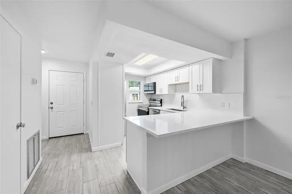 Property for sale at 3812 N OAK DRIVE UNIT M72, TAMPA, FL, 33611