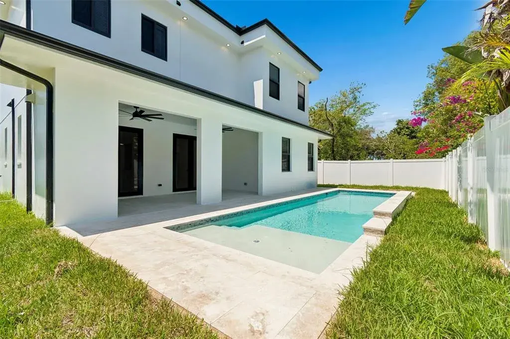 Property for sale at 4101 W MANGO AVENUE, TAMPA, FL, 33616