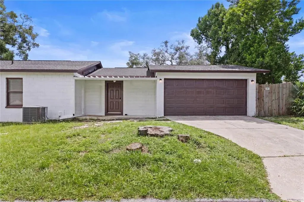 Property for sale at 8520 N BRANCH AVENUE, TAMPA, FL, 33604