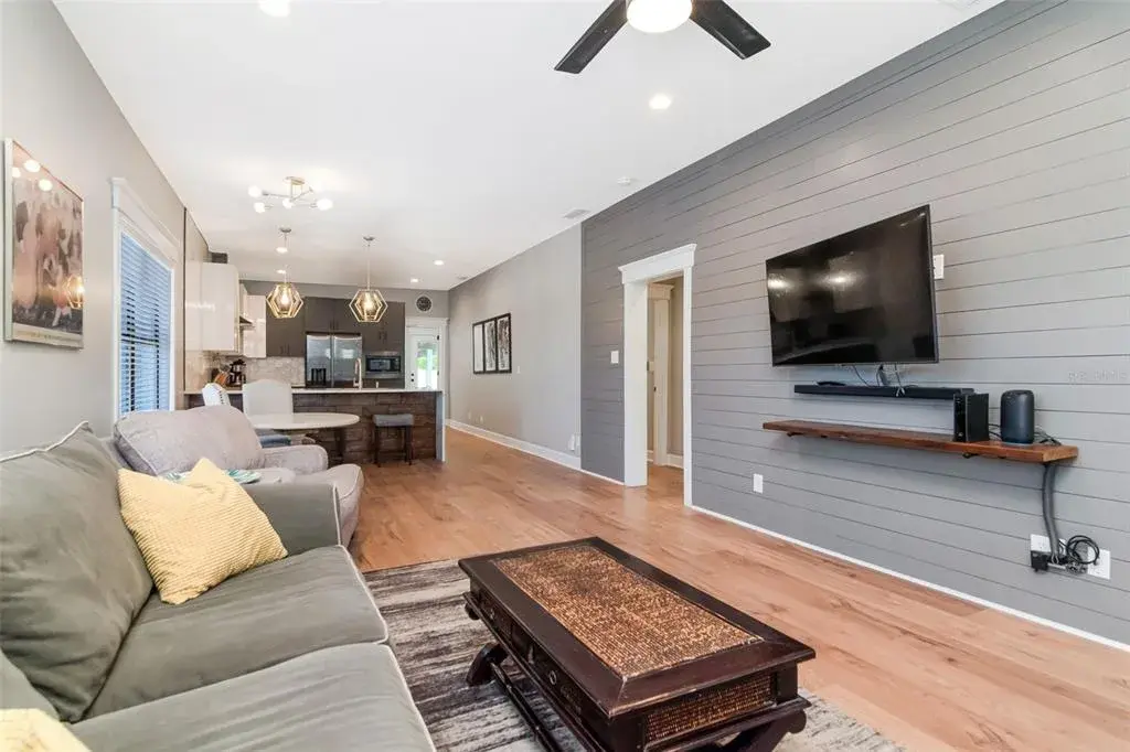 Property for sale at 2507 W GRAY STREET, TAMPA, FL, 33609