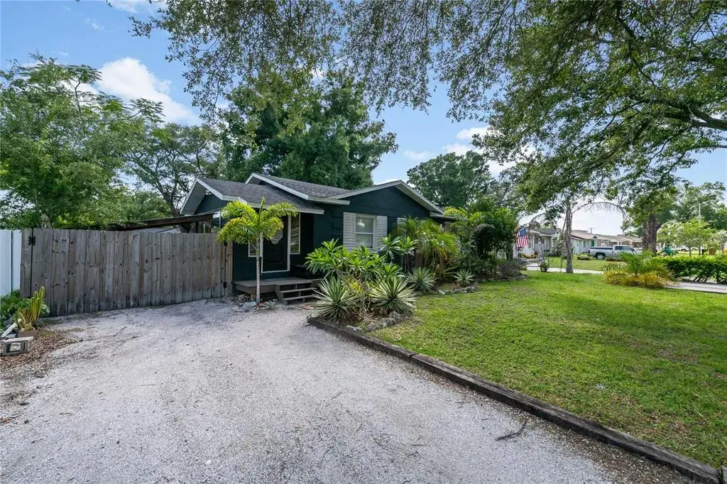Property for sale at 1010 W BERRY AVENUE, TAMPA, FL, 33603
