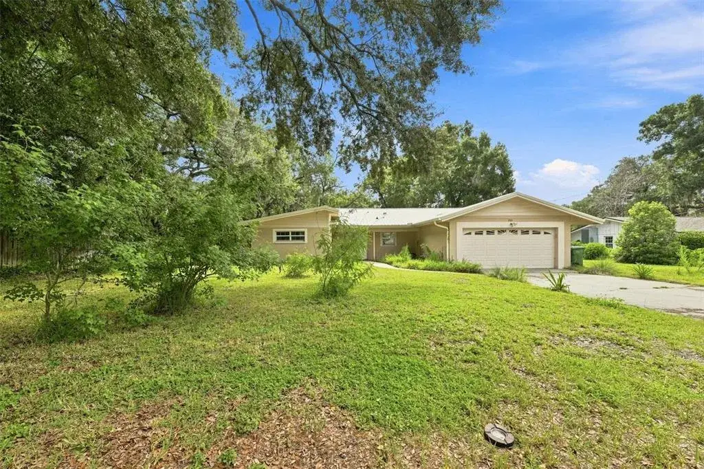 Property for sale at 11515 N RAVINE ROAD, TAMPA, FL, 33612