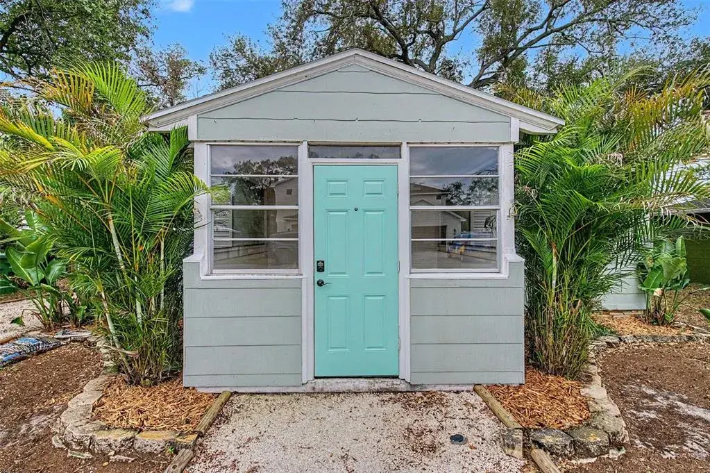 Property for sale at 3208 W HARTNETT AVENUE, TAMPA, FL, 33611