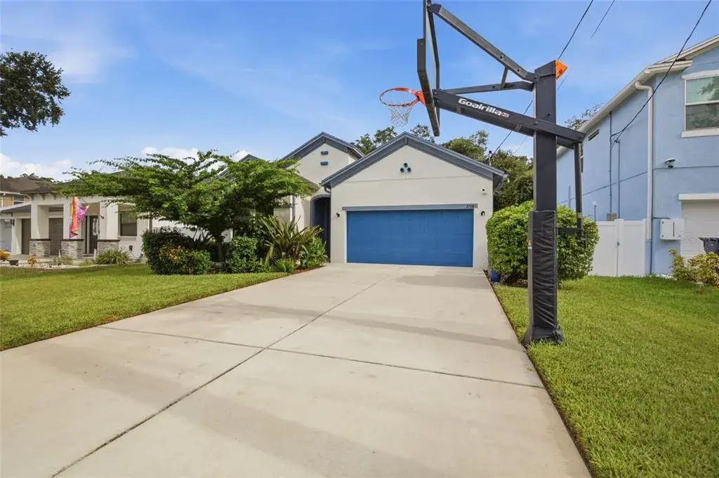 Property for sale at 2516 W CURTIS STREET, TAMPA, FL, 33614