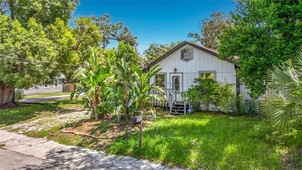 Property for sale at 7309 N HUNTLEY AVENUE, TAMPA, FL, 33604