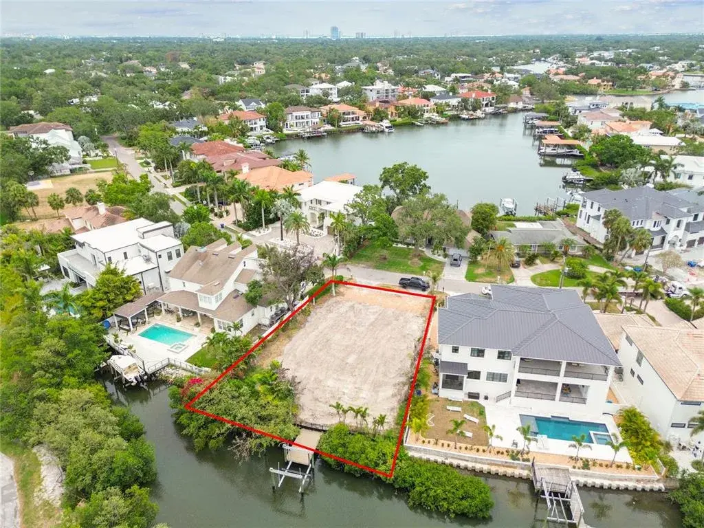 Property for sale at 17 W SPANISH MAIN STREET, TAMPA, FL, 33609