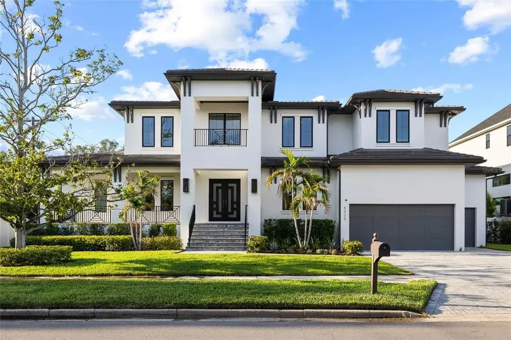 Property for sale at 5025 W DANTE AVENUE, TAMPA, FL, 33629