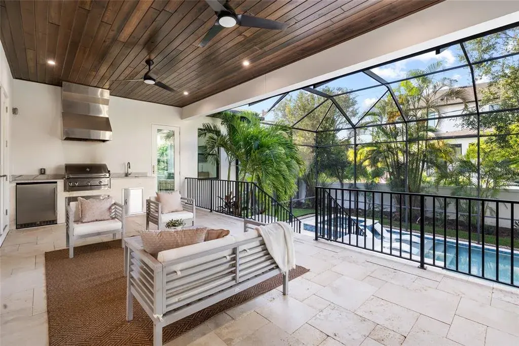 Property for sale at 5025 W DANTE AVENUE, TAMPA, FL, 33629