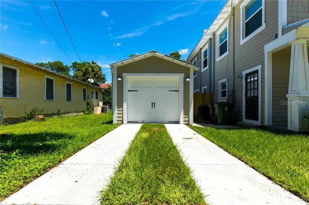 Property for sale at 121 W GIDDENS AVENUE, TAMPA, FL, 33603