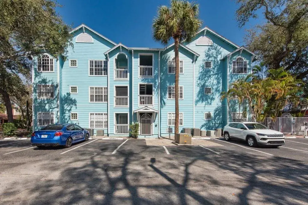 Property for sale at 3002 W CLEVELAND STREET UNIT D11, TAMPA, FL, 33609