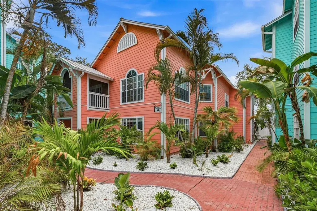 Property for sale at 3002 W CLEVELAND STREET UNIT A8, TAMPA, FL, 33609