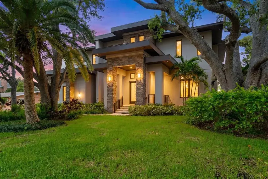 Property for sale at 4905 W SPRING LAKE DRIVE, TAMPA, FL, 33629