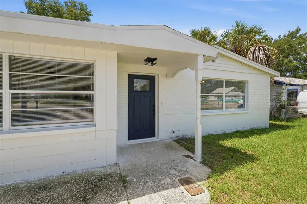 Property for sale at 4009 E POWHATAN AVENUE, TAMPA, FL, 33610