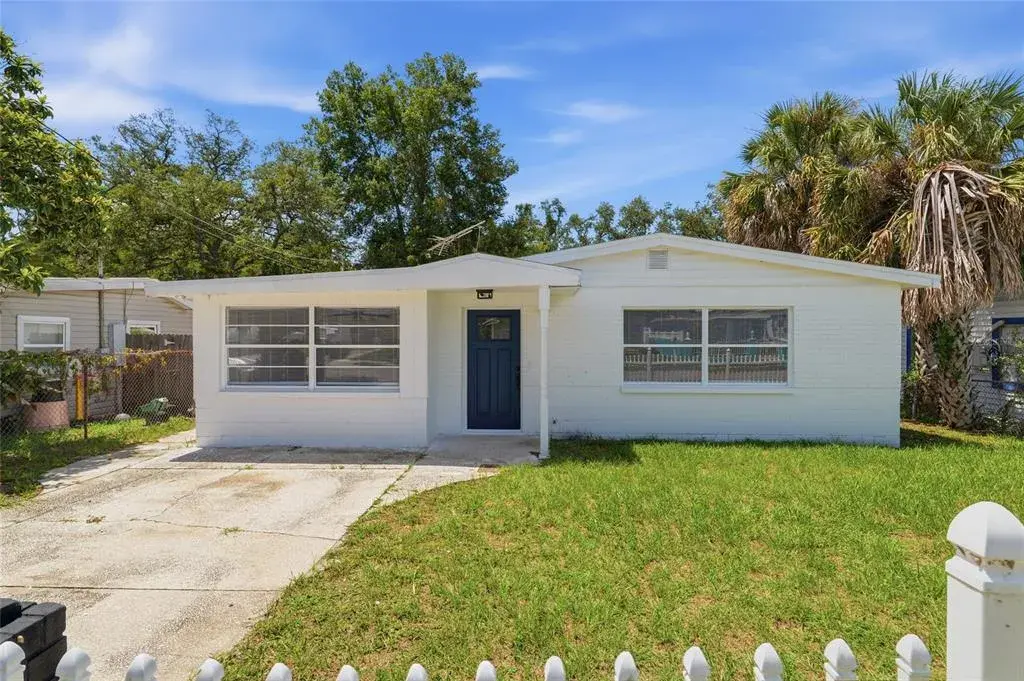 Property for sale at 4009 E POWHATAN AVENUE, TAMPA, FL, 33610