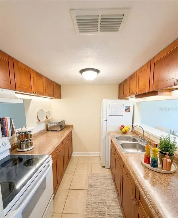 Property for sale at 7143 E BANK DRIVE UNIT 7143, TAMPA, FL, 33617
