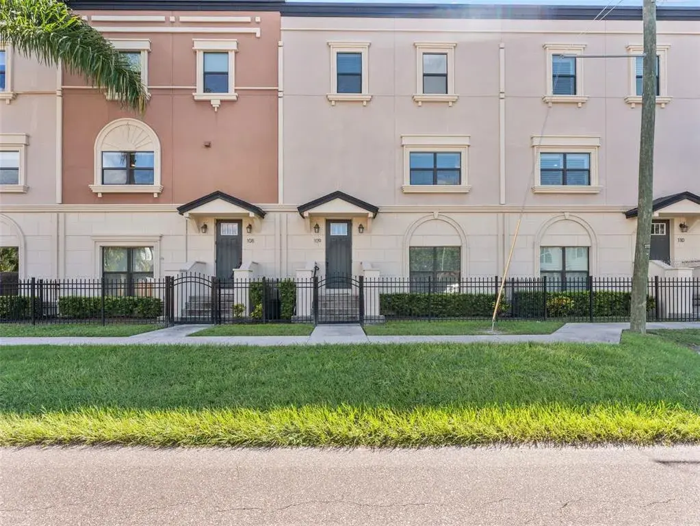 Property for sale at 3421 W HORATIO STREET UNIT 109, TAMPA, FL, 33609