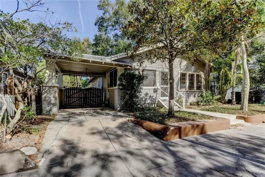 Property for sale at 1004 E CRENSHAW STREET, TAMPA, FL, 33604