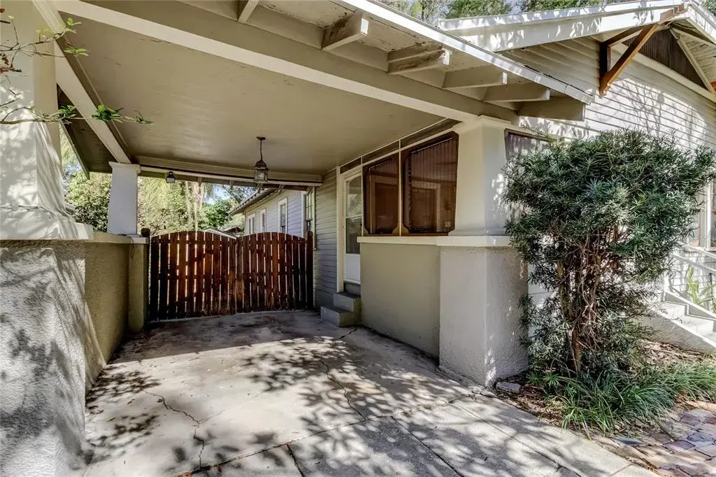 Property for sale at 1004 E CRENSHAW STREET, TAMPA, FL, 33604