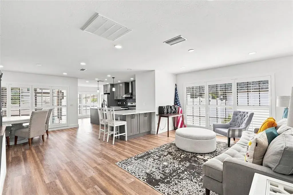 Property for sale at 4902 W SAN RAFAEL STREET, TAMPA, FL, 33629