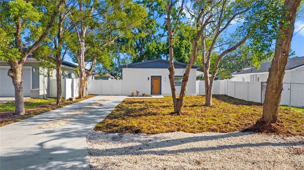 Property for sale at 815 W MINNEHAHA STREET, TAMPA, FL, 33604