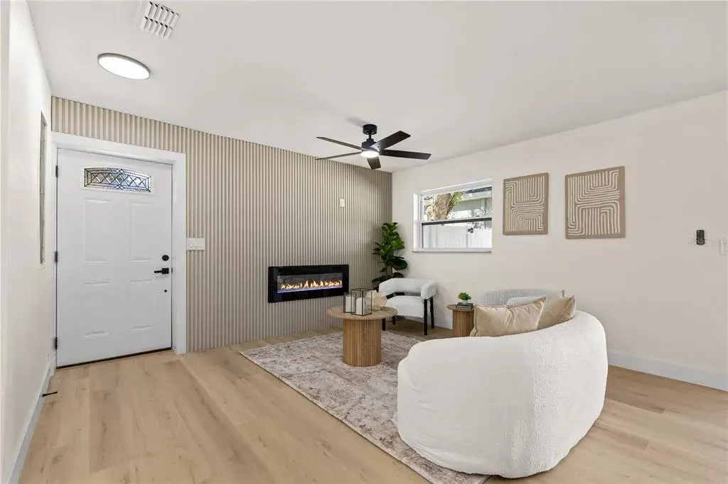 Property for sale at 815 W MINNEHAHA STREET, TAMPA, FL, 33604
