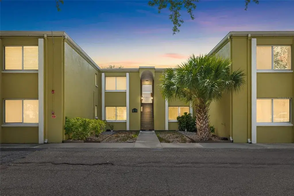 Property for sale at 3206 W AZEELE STREET UNIT 227, TAMPA, FL, 33609