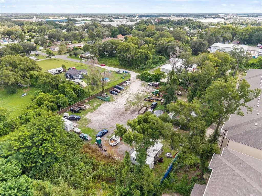 Property for sale at 4707 E HENRY AVENUE, TAMPA, FL, 33610