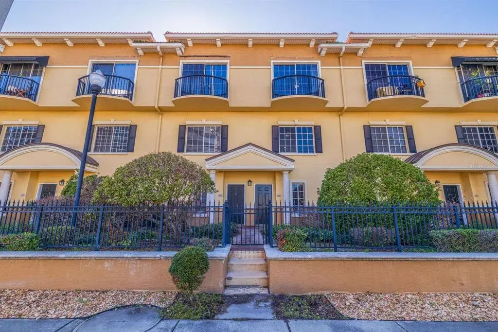 Property for sale at 5252 W KENNEDY BOULEVARD, TAMPA, FL, 33609