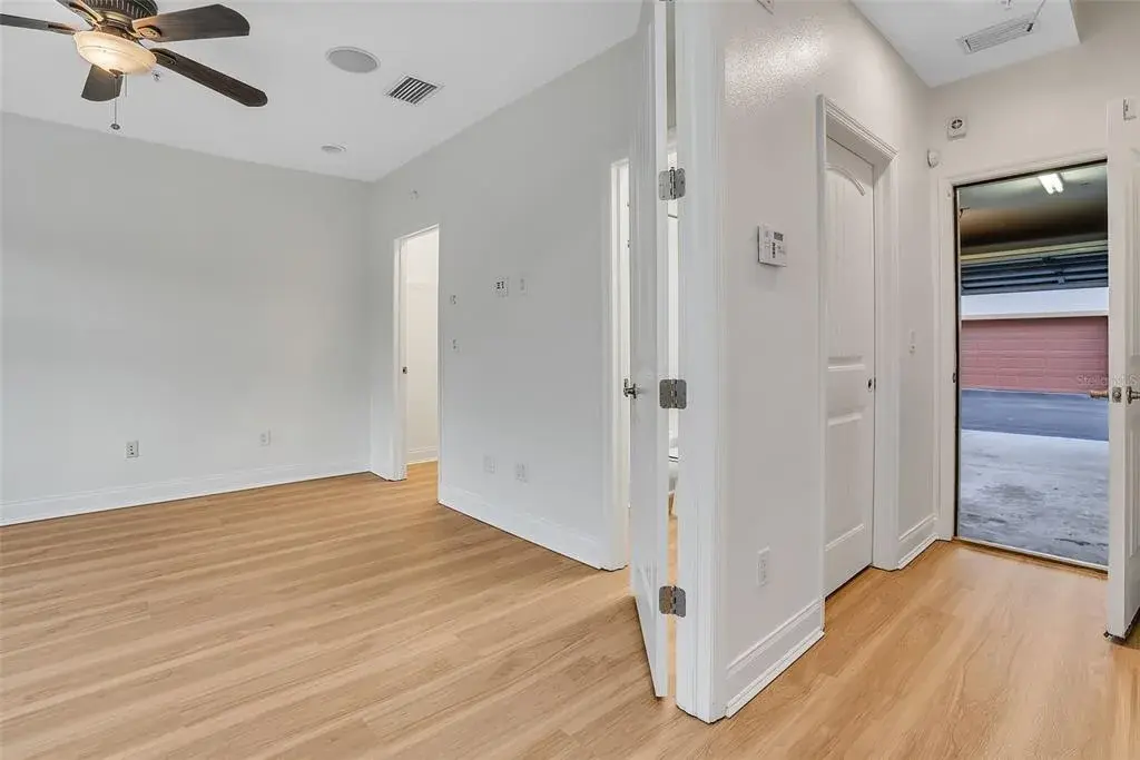 GROUND FLOOR BEDROOM OR OFFICE