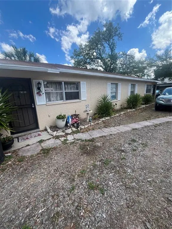 Front of unit B
