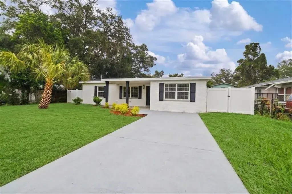 Property for sale at 3012 E HANNA AVENUE, TAMPA, FL, 33610