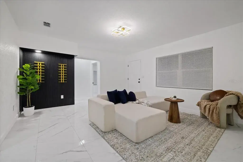 Property for sale at 3012 E HANNA AVENUE, TAMPA, FL, 33610
