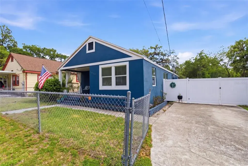Property for sale at 1613 E CHELSEA STREET, TAMPA, FL, 33610