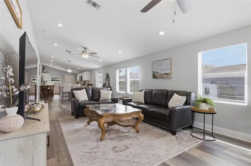 Property for sale at 1613 E CHELSEA STREET, TAMPA, FL, 33610