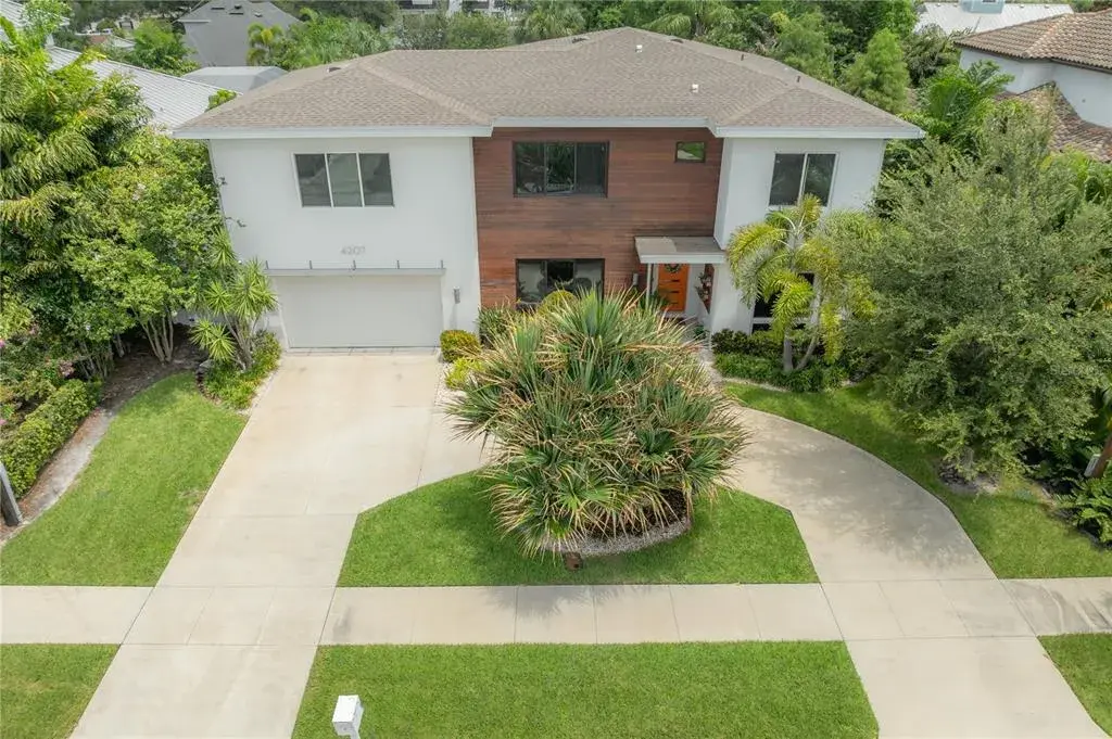 Property for sale at 4207 W JETTON AVENUE, TAMPA, FL, 33629
