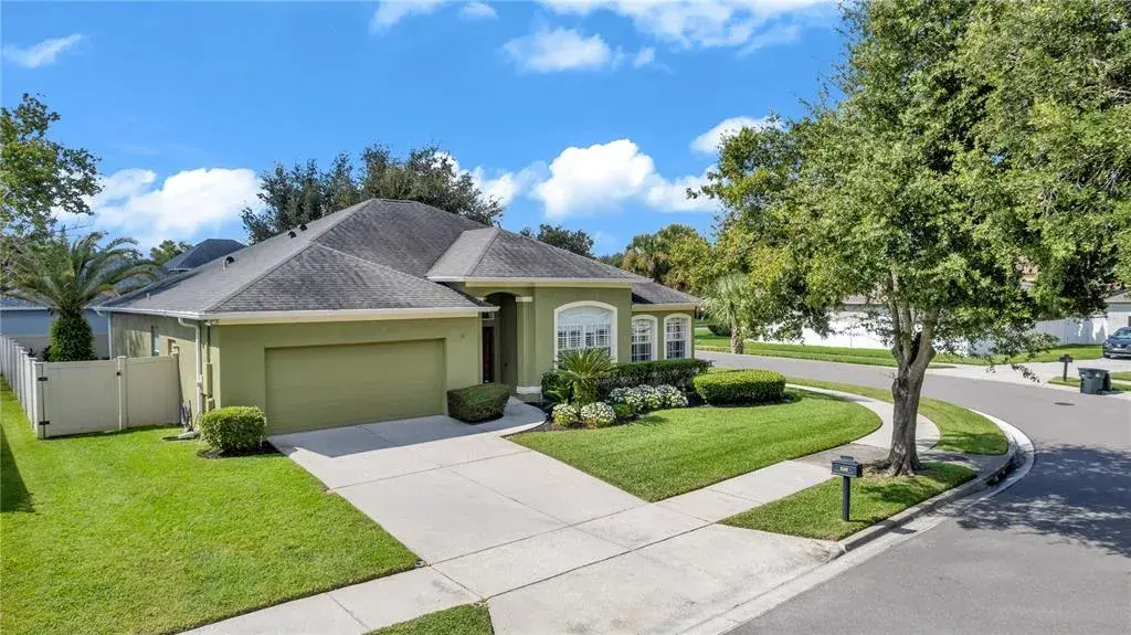 Property for sale at 330 LAKE AMBERLEIGH DRIVE, WINTER GARDEN, FL, 34787