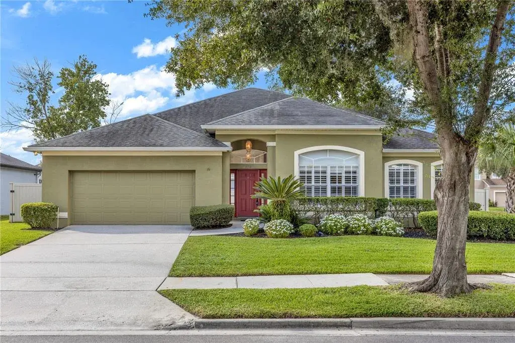 Property for sale at 330 LAKE AMBERLEIGH DRIVE, WINTER GARDEN, FL, 34787