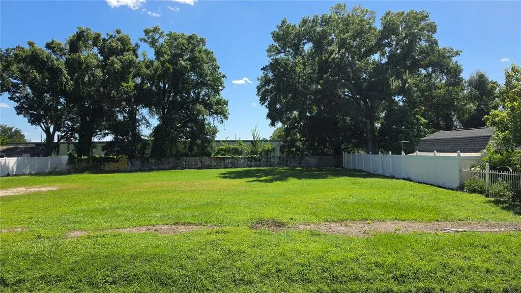 Property for sale at 4040 W COMANCHE AVENUE, TAMPA, FL, 33614