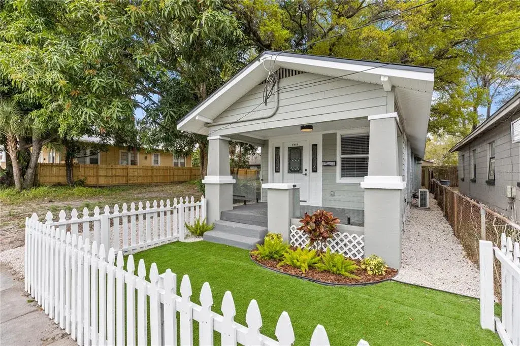 Property for sale at 2410 E COLUMBUS DRIVE, TAMPA, FL, 33605