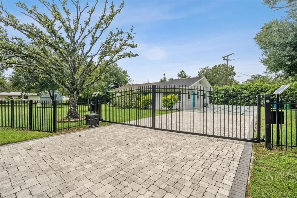1301 Alicia Avenue, Tampa, FL, 33604