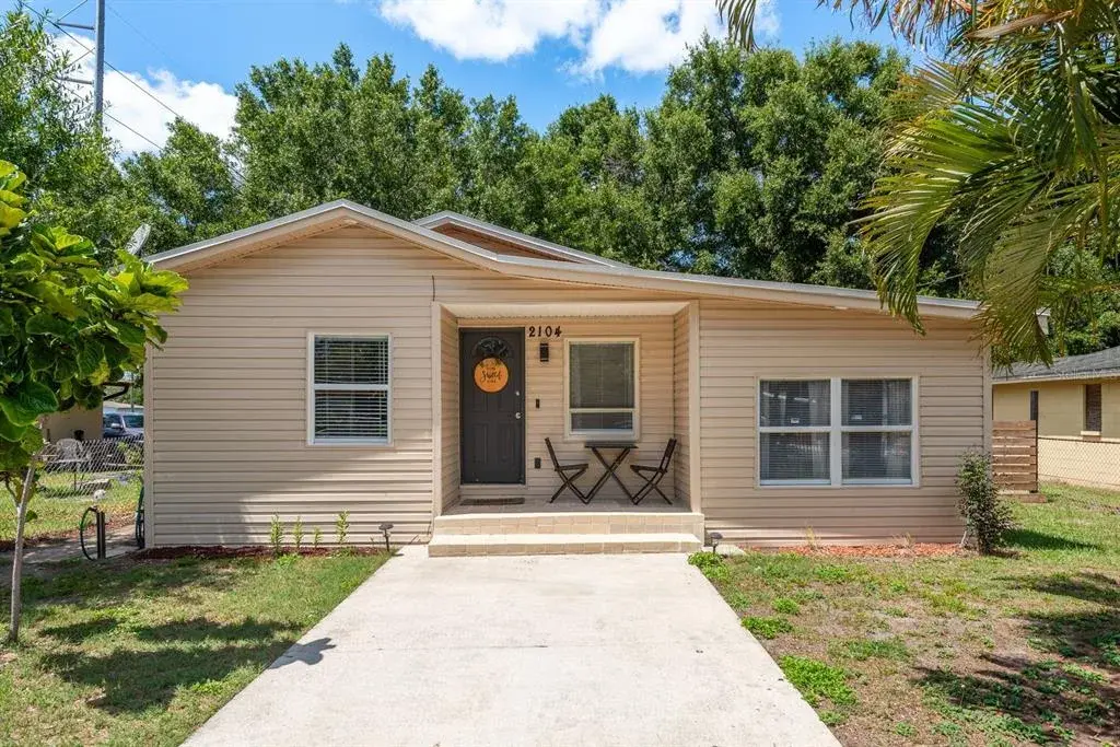 2104 E Navajo Avenue, Tampa, FL, 33612